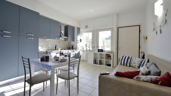 casa indipendente in vendita a Cattolica