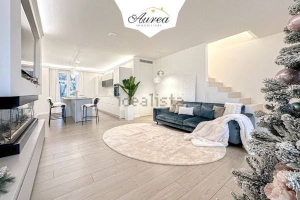 casa indipendente in vendita a Cattolica