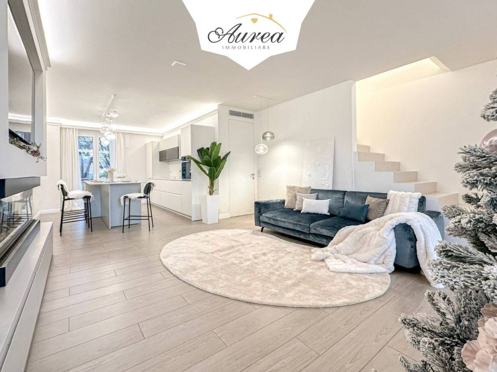 casa indipendente in vendita a Cattolica