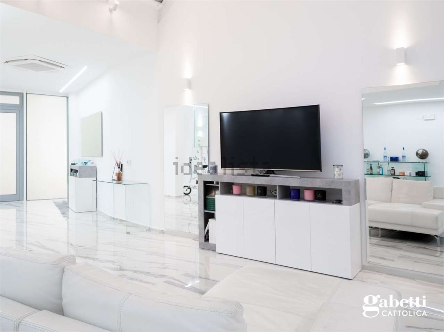 quadrivano in vendita a Cattolica