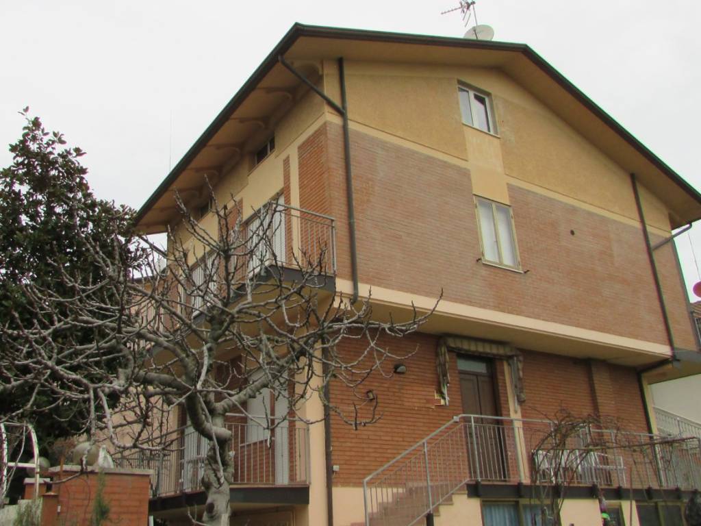 casa indipendente in vendita a Cattolica