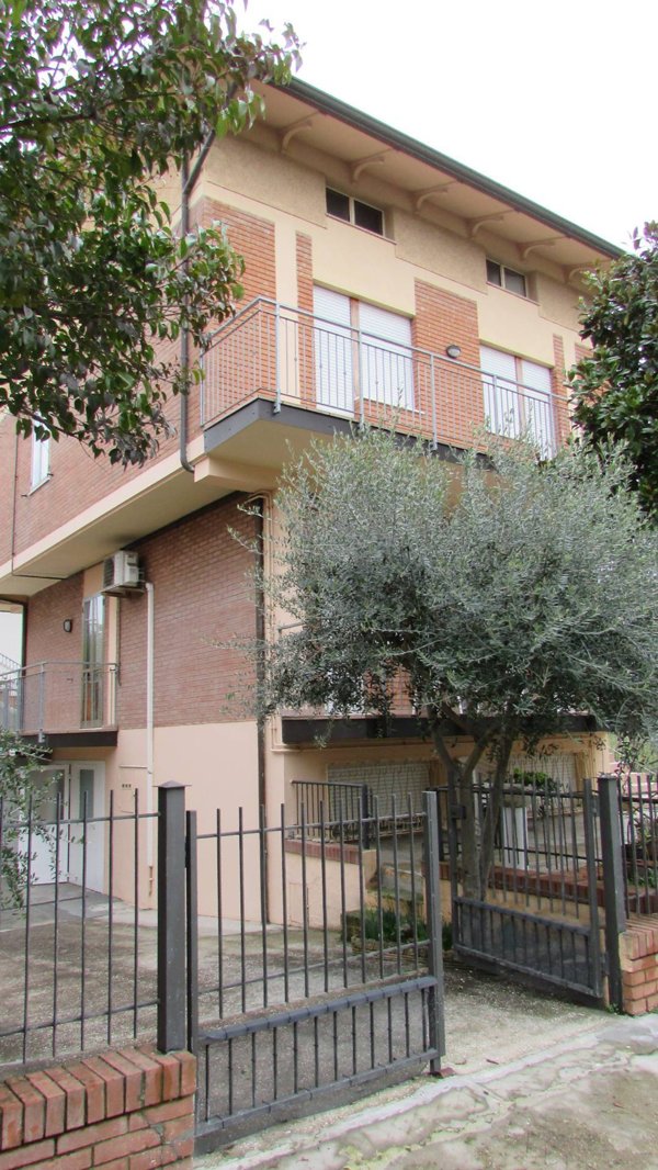 casa indipendente in vendita a Cattolica