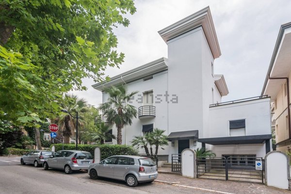 casa indipendente in vendita a Cattolica