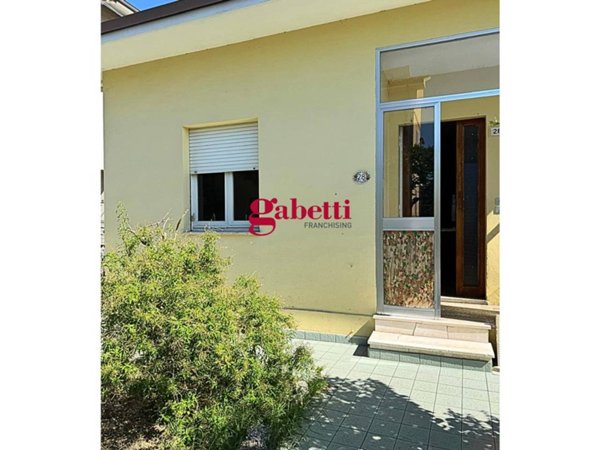 casa indipendente in vendita a Cattolica