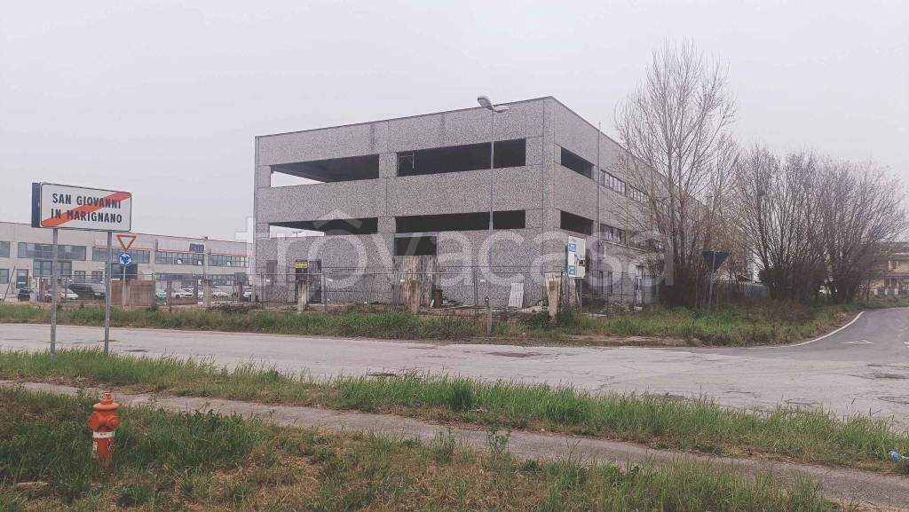 locale commerciale in vendita a Cattolica