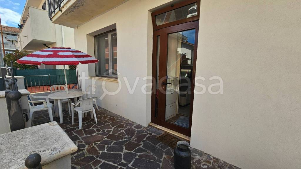 casa indipendente in vendita a Cattolica
