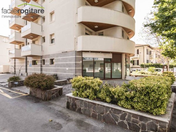 negozio in vendita a Cattolica