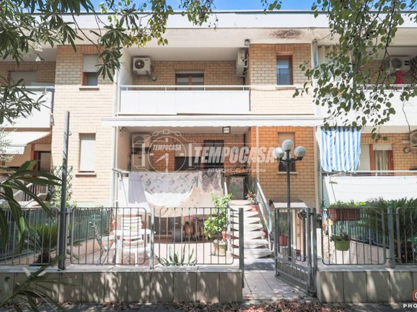 casa indipendente in vendita a Cattolica