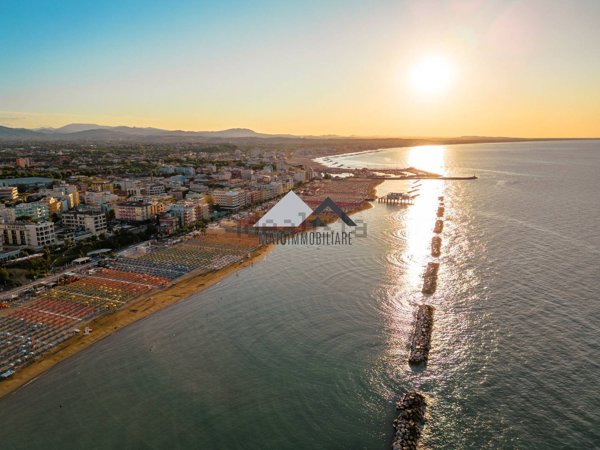 albergo in vendita a Cattolica