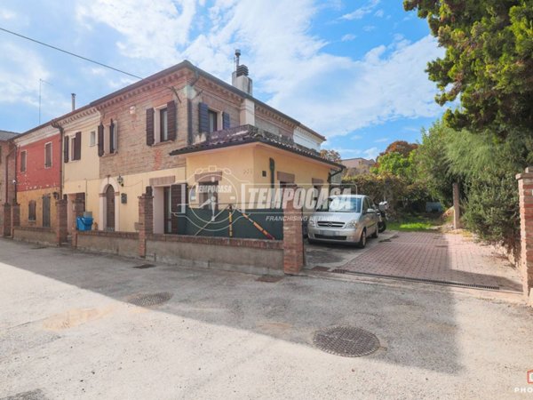 casa indipendente in vendita a Cattolica