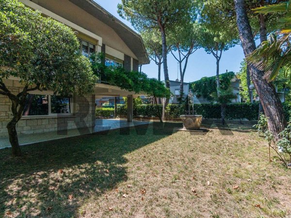 casa indipendente in vendita a Cattolica