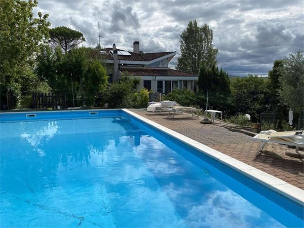 casa indipendente in vendita a Coriano in zona Cerasolo