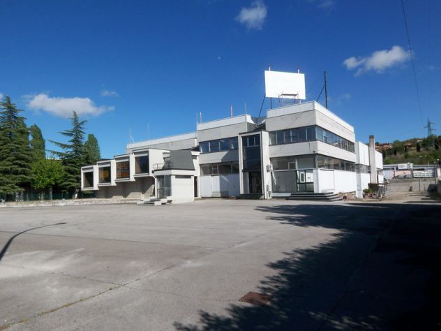 negozio in vendita a Coriano in zona Cerasolo