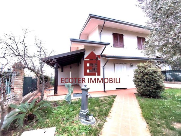 casa indipendente in vendita a Coriano in zona Cerasolo