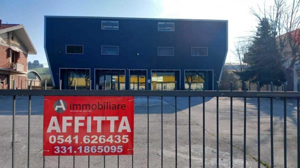 locale commerciale in vendita a Coriano in zona Cerasolo