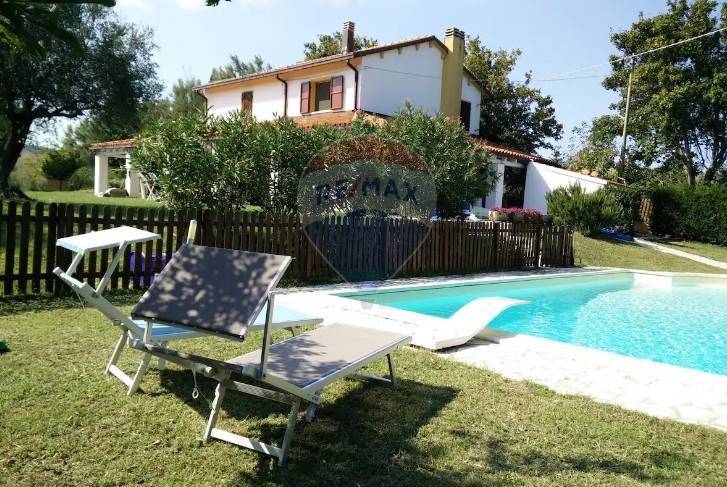 casa indipendente in vendita a Coriano in zona Mulazzano