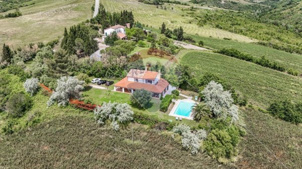 casa indipendente in vendita a Coriano in zona Mulazzano