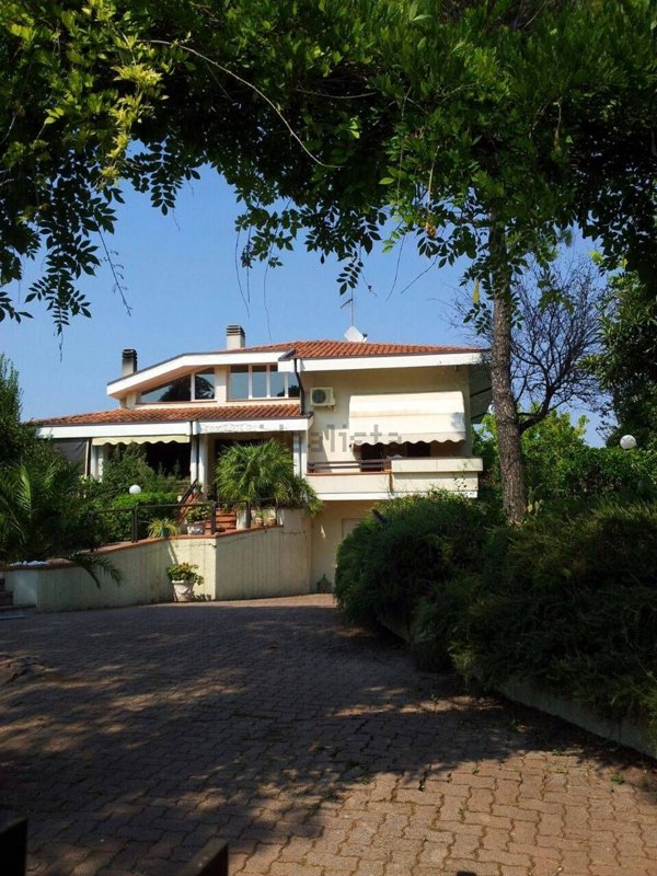 casa indipendente in vendita a Coriano in zona Cerasolo
