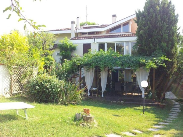 casa indipendente in vendita a Coriano in zona Cerasolo