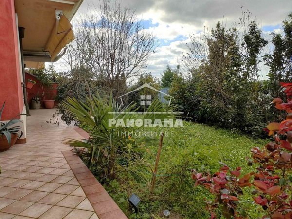 appartamento in vendita a Coriano in zona Cerasolo