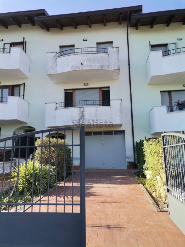 casa indipendente in vendita a Coriano