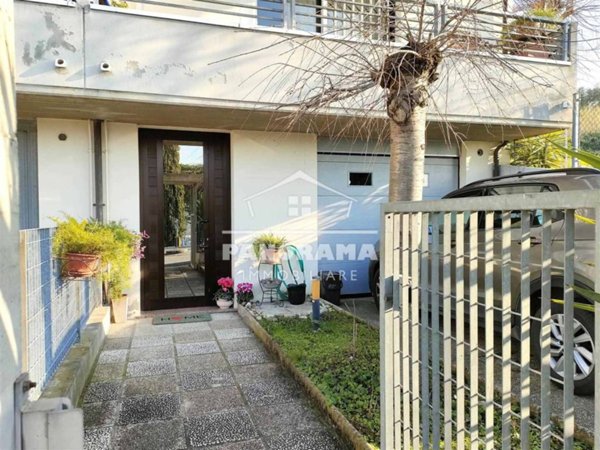 casa indipendente in vendita a Coriano