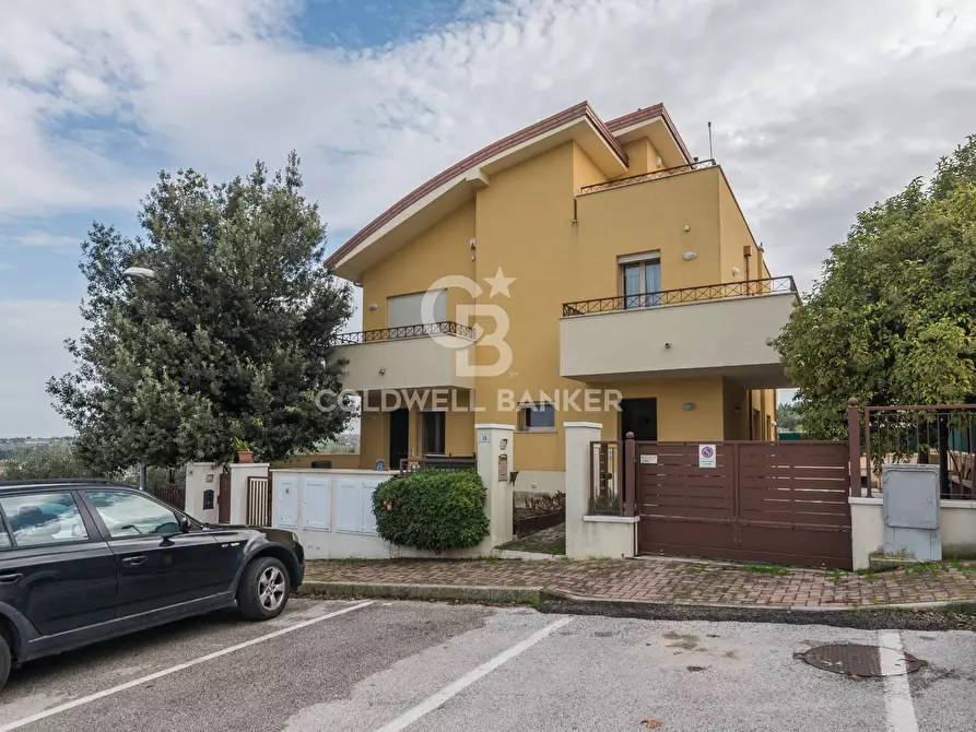 casa indipendente in vendita a Coriano in zona Sant'Andrea in Besanigo