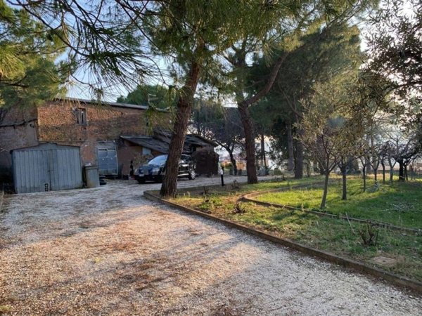 casale in vendita a Coriano