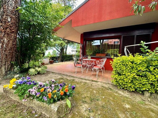 casa indipendente in vendita a Coriano in zona Cerasolo