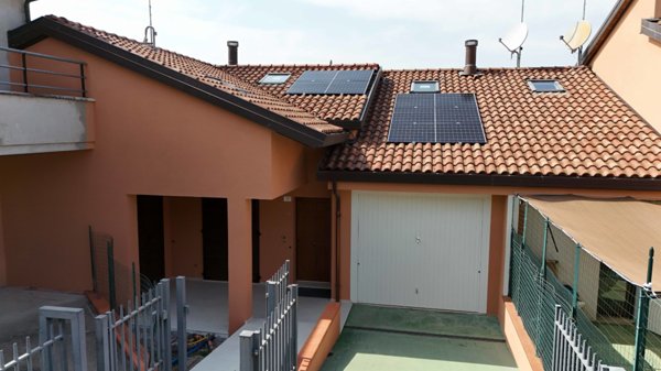 casa indipendente in vendita a Coriano in zona Cerasolo