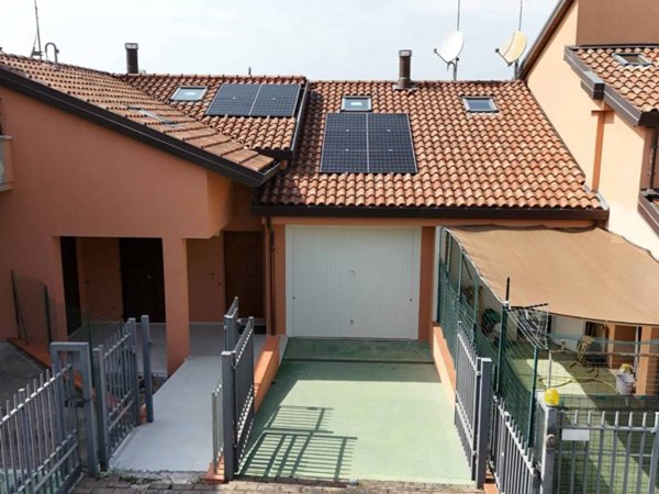 casa indipendente in vendita a Coriano in zona Cerasolo