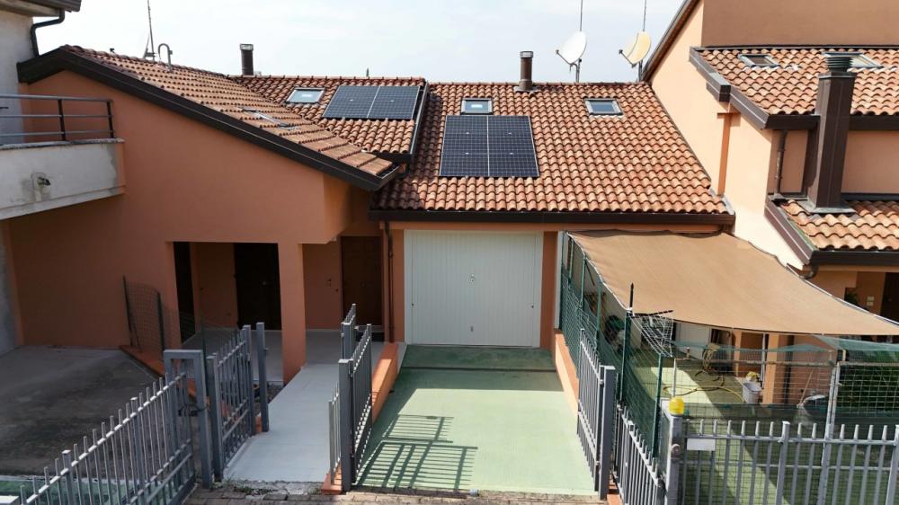casa indipendente in vendita a Coriano in zona Cerasolo