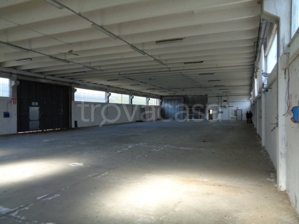 locale commerciale in vendita a Coriano in zona Cerasolo