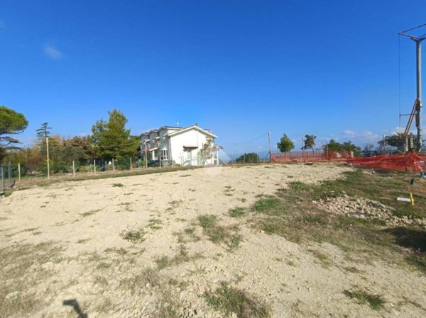terreno edificabile in vendita a Coriano