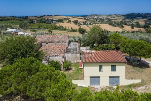 casale in vendita a Coriano