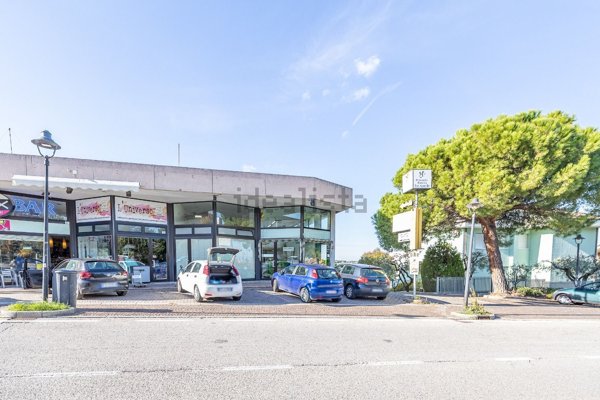 negozio in vendita a Coriano