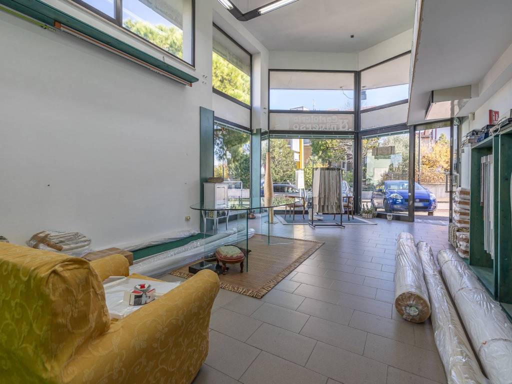 negozio in vendita a Coriano