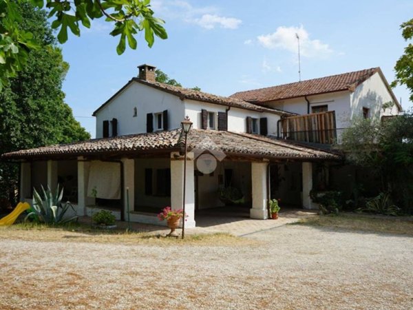 casa indipendente in vendita a Coriano
