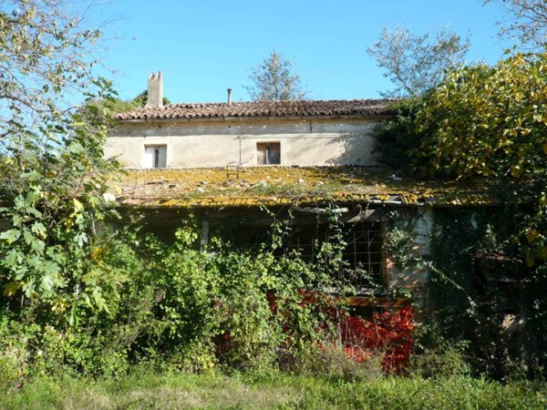 casa indipendente in vendita a Coriano in zona Sant'Andrea in Besanigo