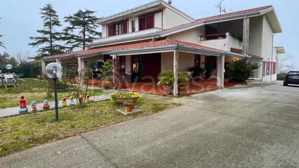 casa indipendente in vendita a Coriano