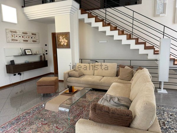 casa indipendente in vendita a Coriano in zona Sant'Andrea in Besanigo