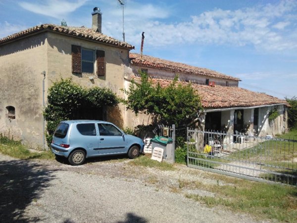 casa indipendente in vendita a Coriano in zona Cerasolo