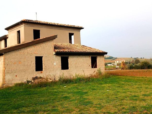 casa indipendente in vendita a Coriano in zona Ospedaletto