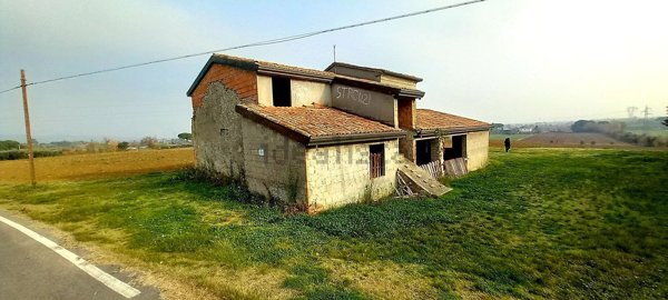 casa indipendente in vendita a Coriano in zona Ospedaletto