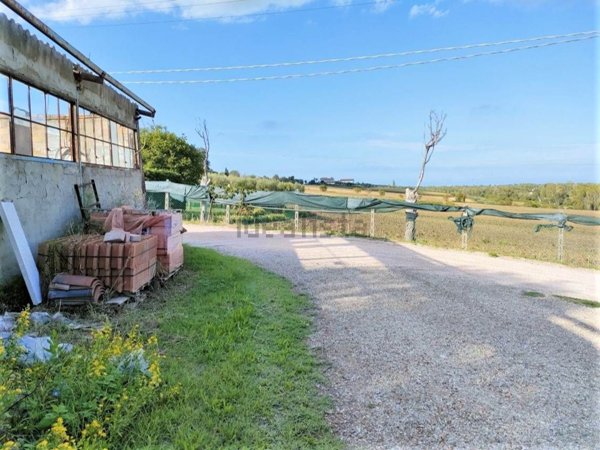 terreno edificabile in vendita a Coriano