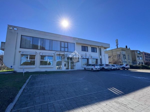 ufficio in vendita a Coriano in zona Cerasolo