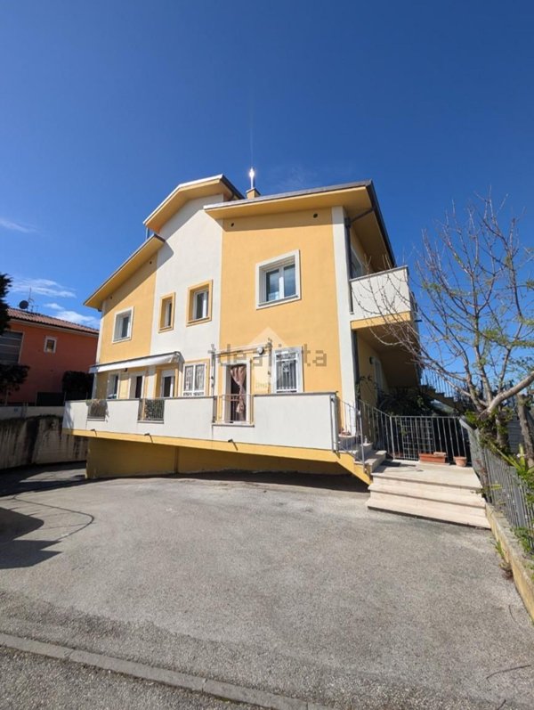 appartamento in vendita a Coriano in zona Cerasolo