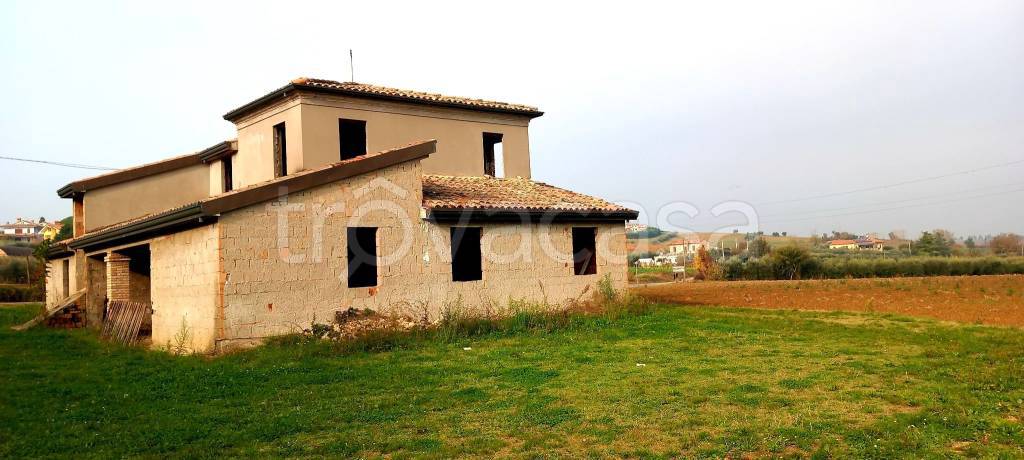 casa indipendente in vendita a Coriano in zona Ospedaletto