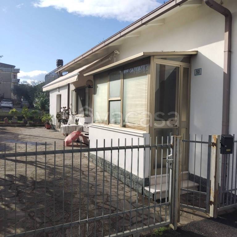 casa indipendente in vendita a Coriano in zona Sant'Andrea in Besanigo