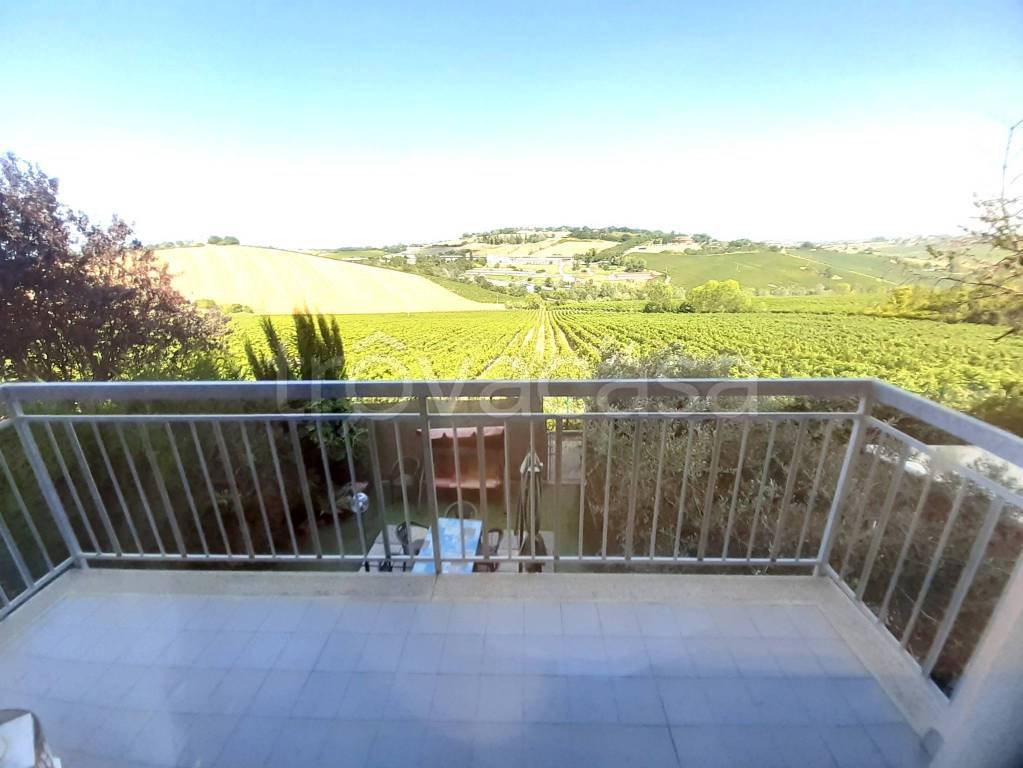 casa indipendente in vendita a Coriano in zona Cerasolo